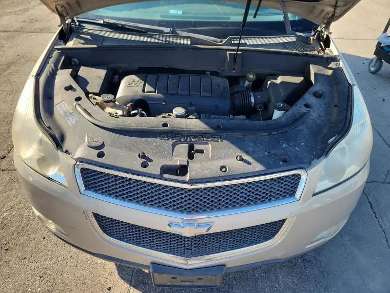 2011 CHEVROLET TRAVERSE LT  