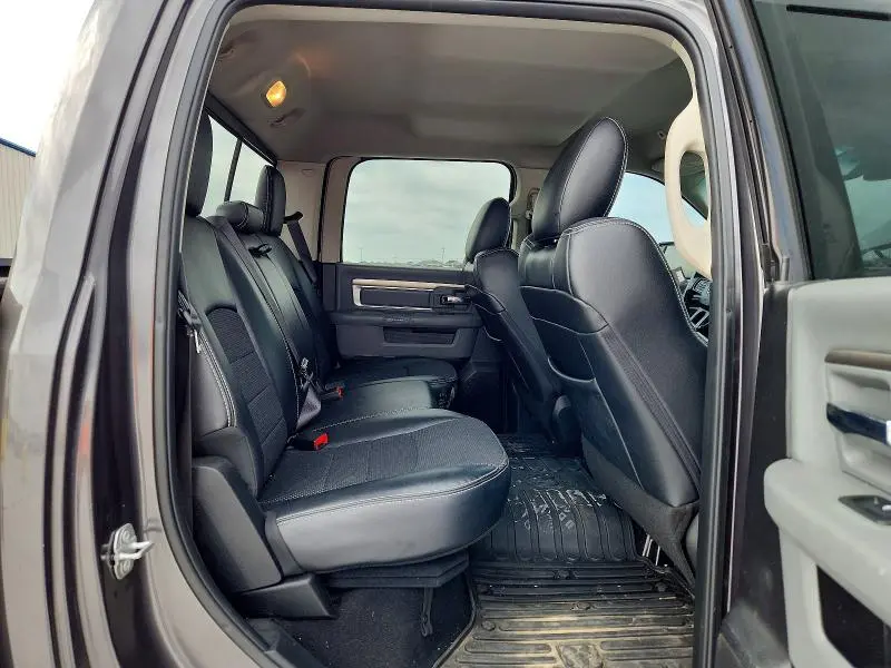 2018 RAM 1500 SLT  