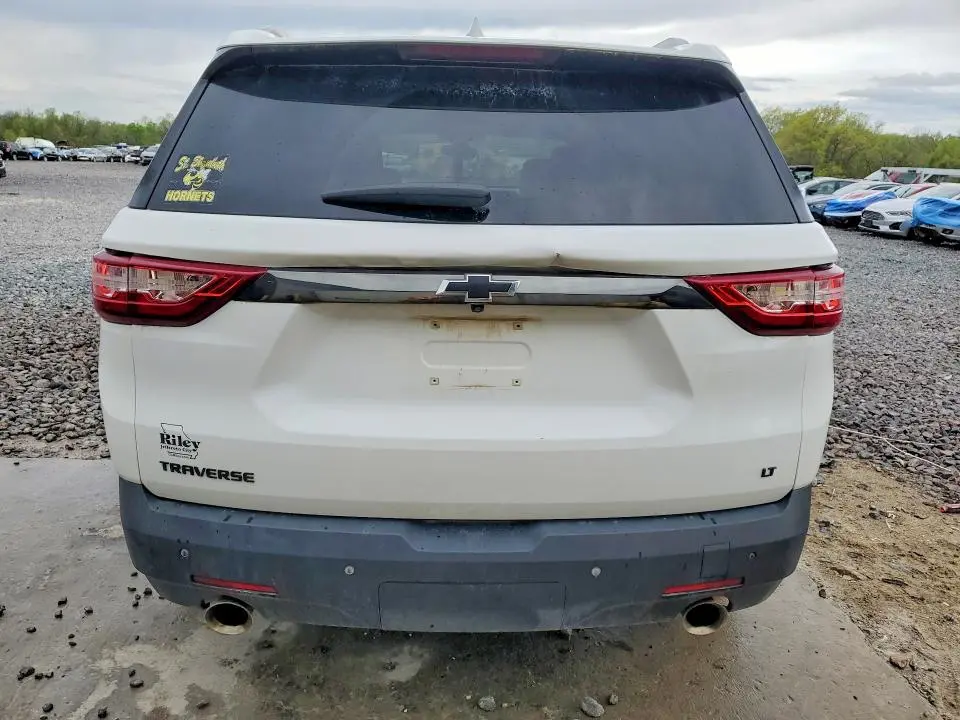 2018 CHEVROLET TRAVERSE LT  