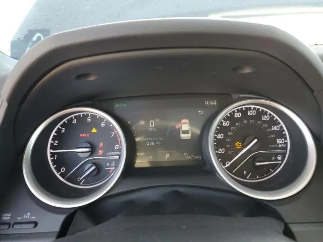 2024 TOYOTA CAMRY XLE  