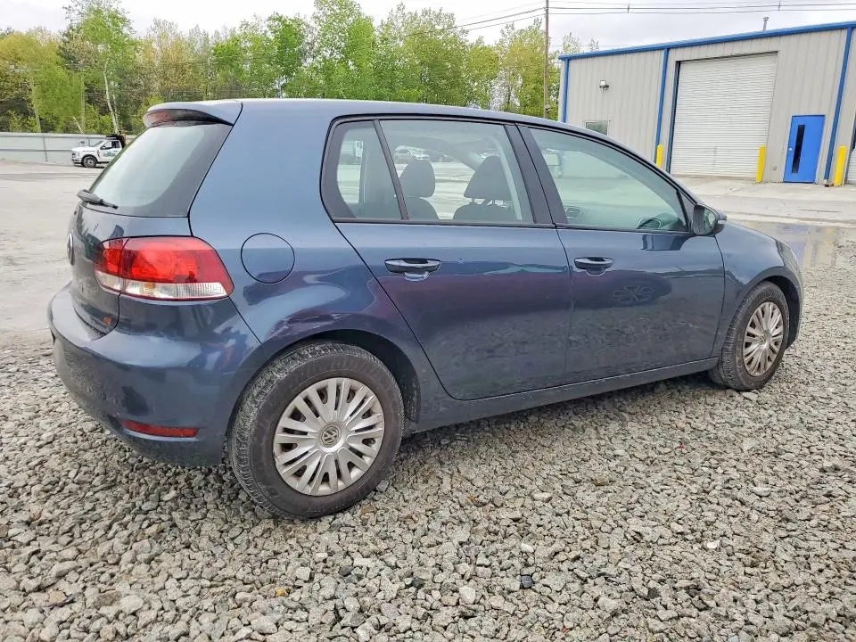 2011 VOLKSWAGEN GOLF   