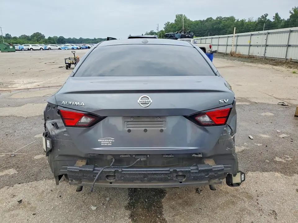 2021 NISSAN ALTIMA SV  