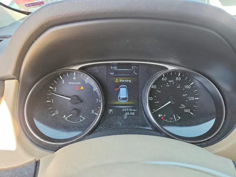 2014 NISSAN ROGUE SV  