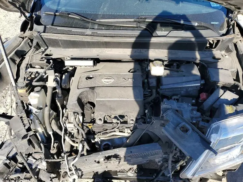 2016 NISSAN PATHFINDER SL  