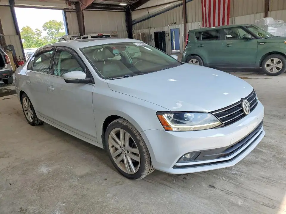 2017 VOLKSWAGEN JETTA SEL  