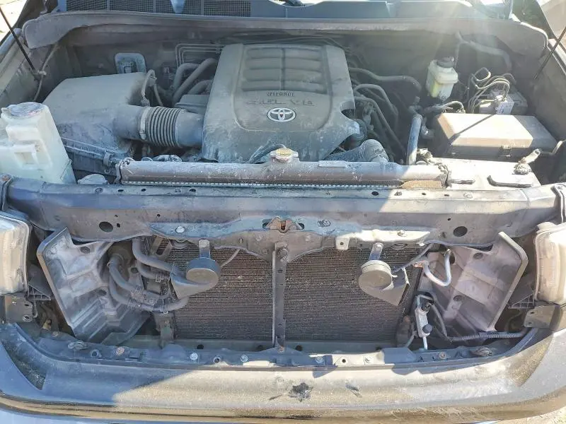 2011 TOYOTA TUNDRA CREWMAX SR5  