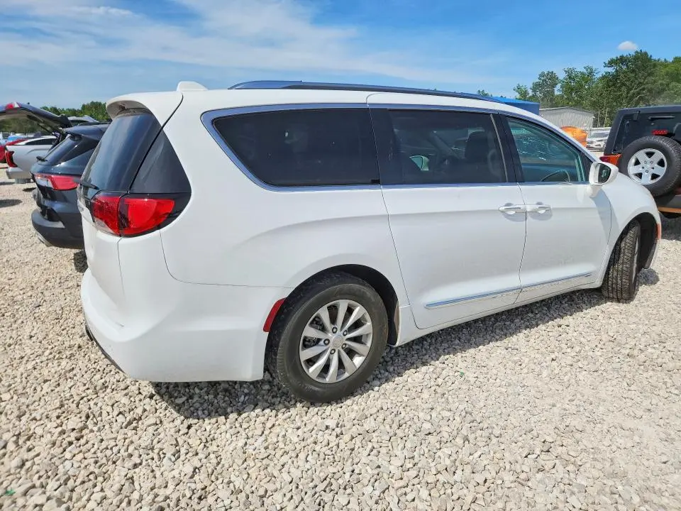 2019 CHRYSLER PACIFICA TOURING L  