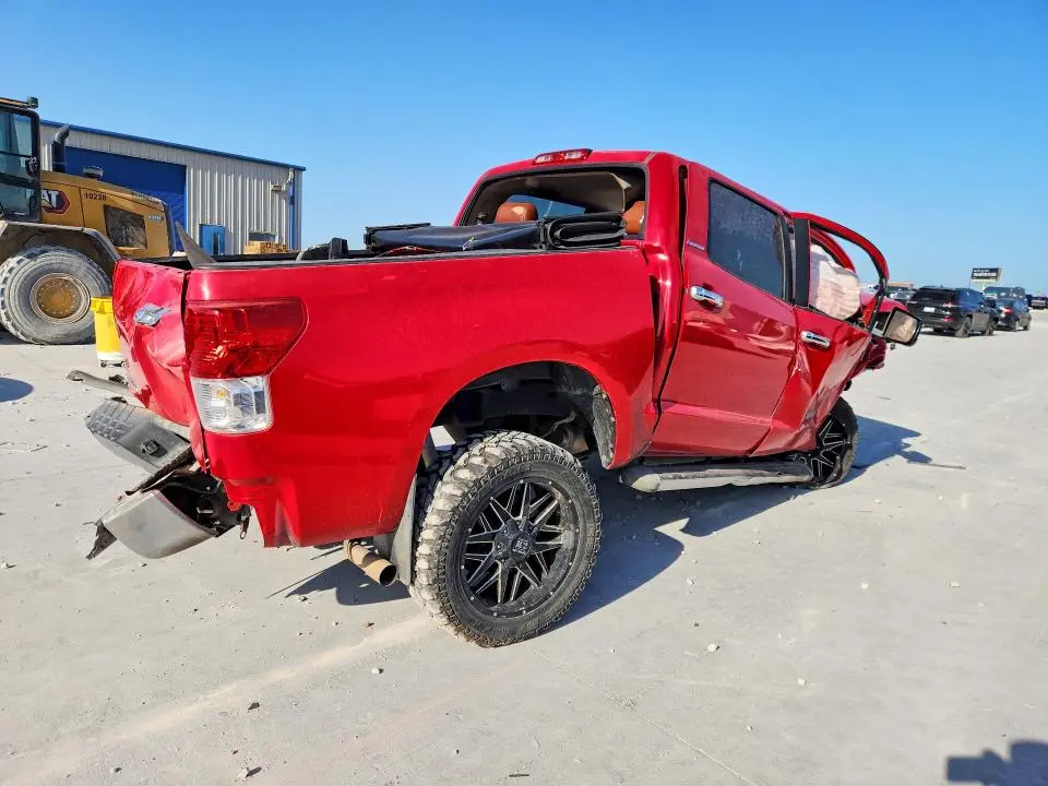 2011 TOYOTA TUNDRA CREWMAX LIMITED  