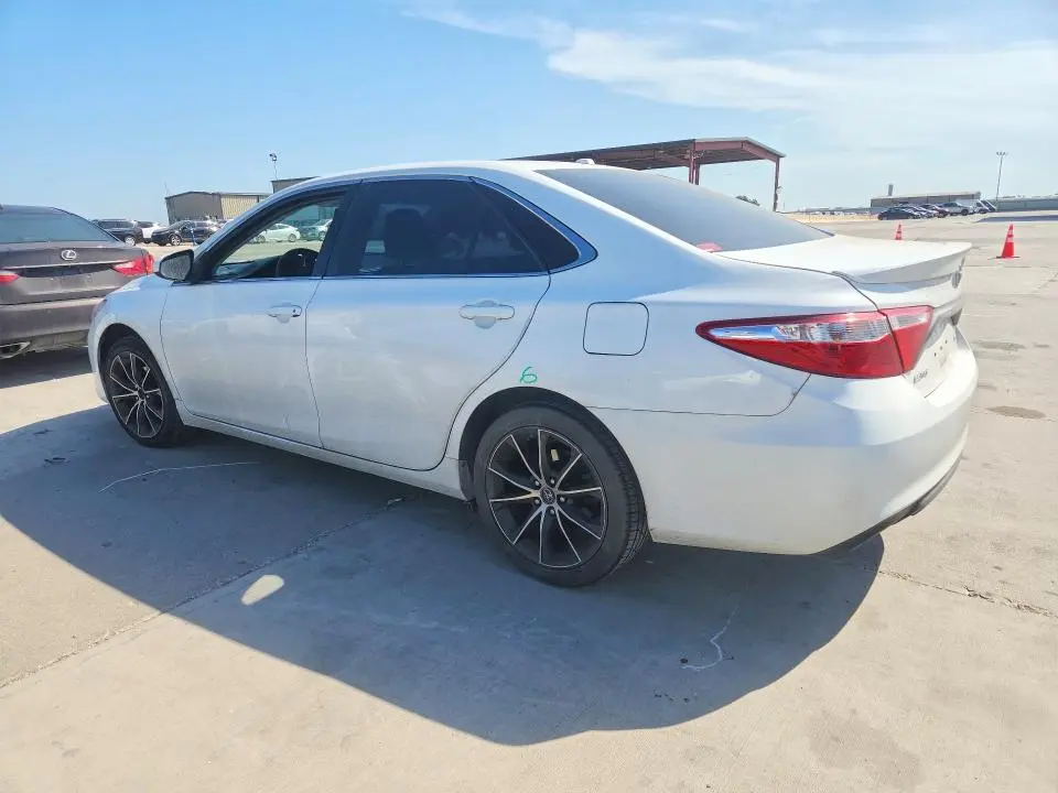 2015 TOYOTA CAMRY XSE  