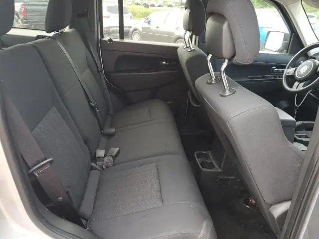 2011 JEEP LIBERTY SPORT  