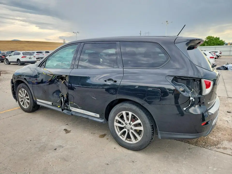 2016 NISSAN PATHFINDER SL  