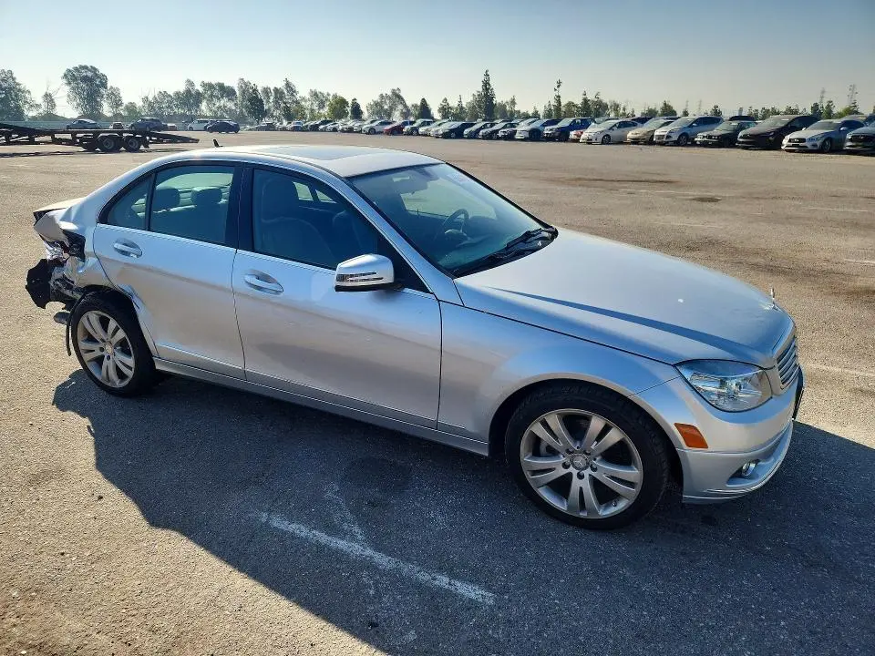 2011 MERCEDES-BENZ C 300  