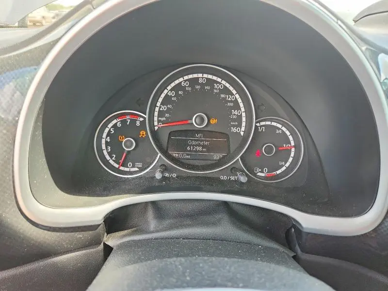 2015 VOLKSWAGEN BEETLE R-LINE  