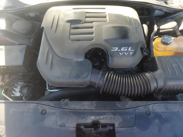 2017 DODGE CHARGER SE  