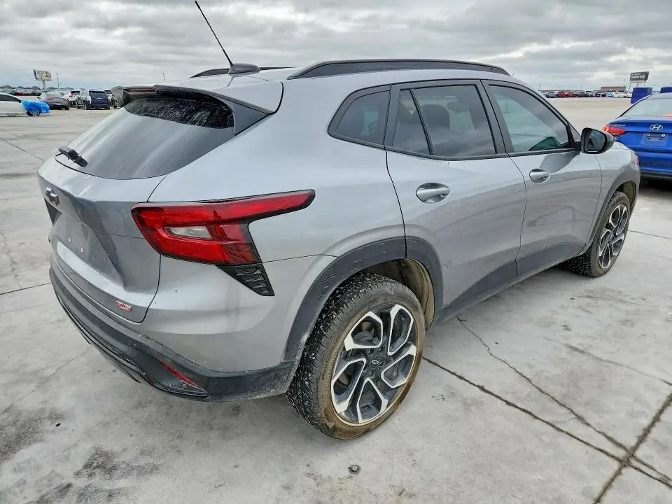 2025 CHEVROLET TRAX 2RS  