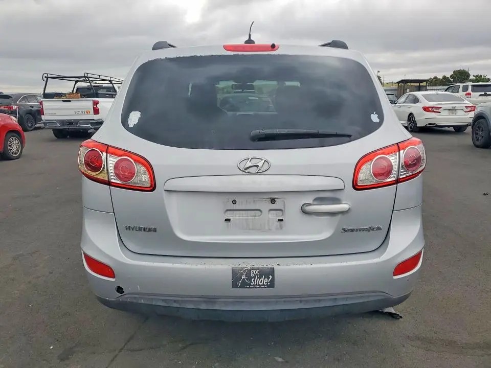 2010 HYUNDAI SANTA FE GLS  