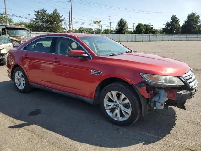 2011 FORD TAURUS SEL  