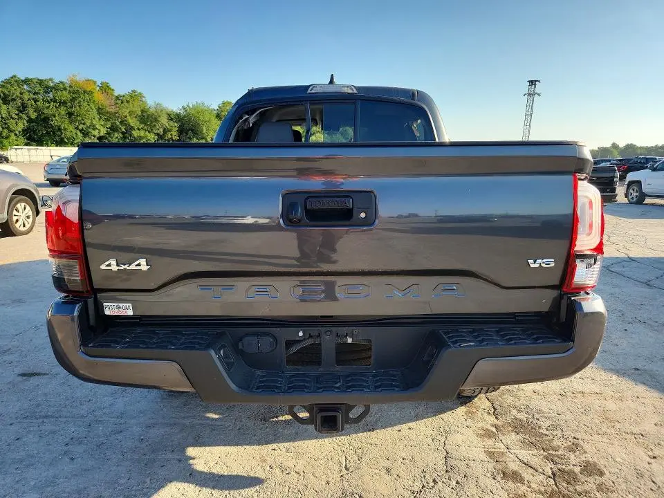 2020 TOYOTA TACOMA SR V6  