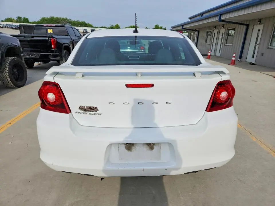 2011 DODGE AVENGER MAINSTREET  