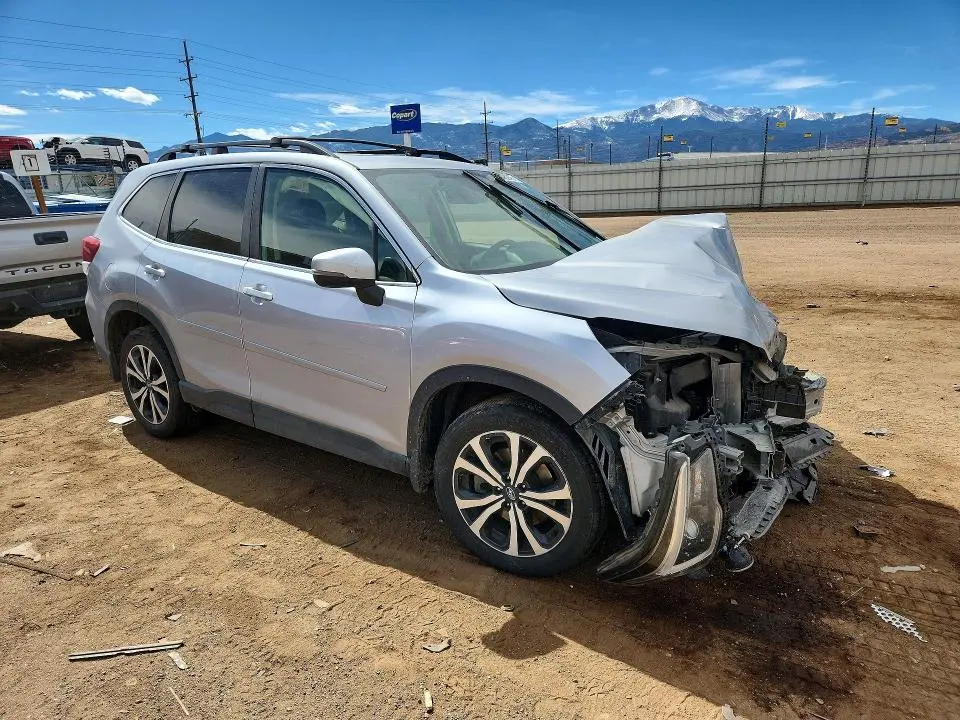 2021 SUBARU FORESTER LIMITED  
