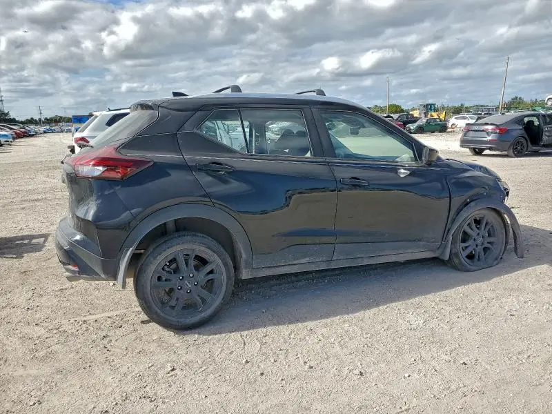 2024 NISSAN KICKS SV  