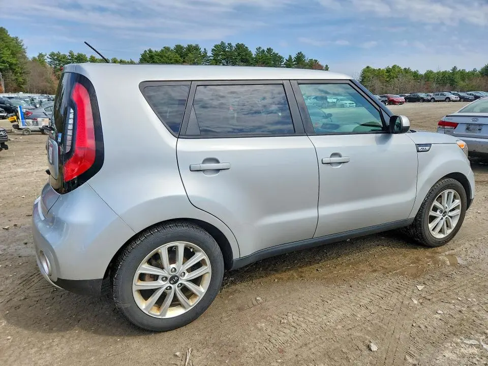 2017 KIA SOUL +  