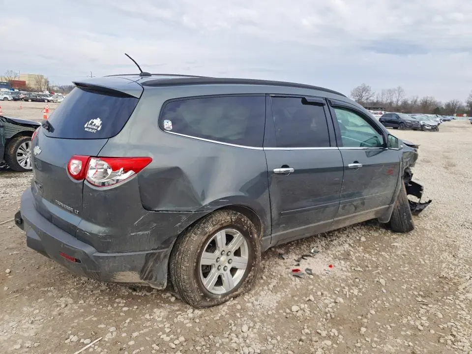 2011 CHEVROLET TRAVERSE LT  