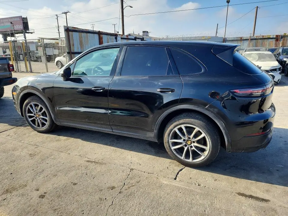 2019 PORSCHE CAYENNE   