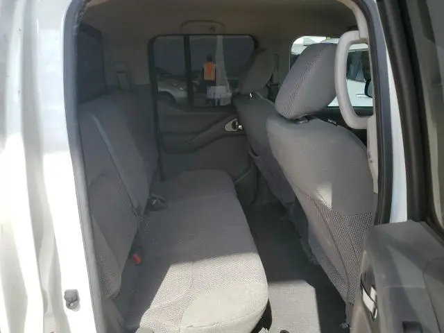 2017 NISSAN FRONTIER S  