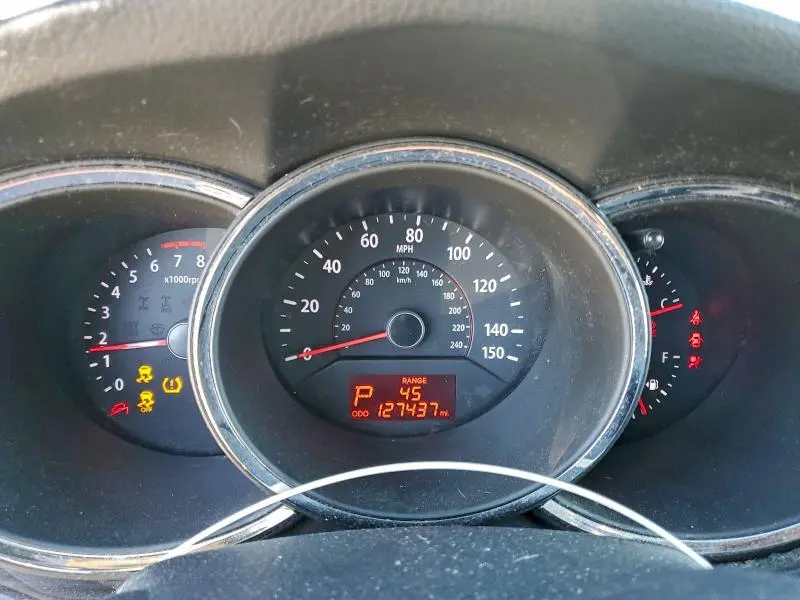 2012 KIA SORENTO BASE  