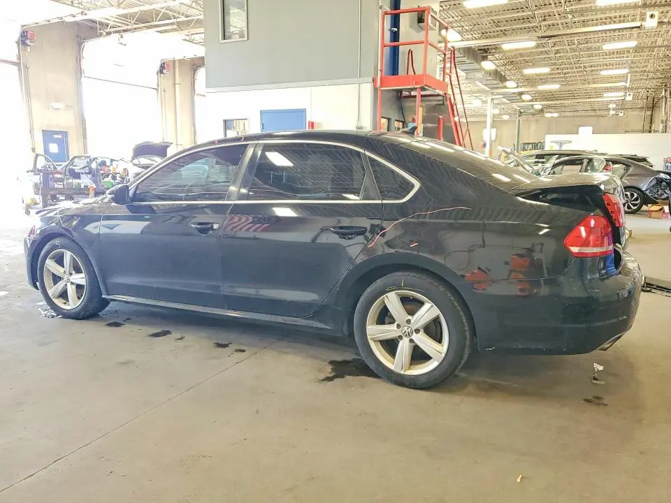 2012 VOLKSWAGEN PASSAT SE  