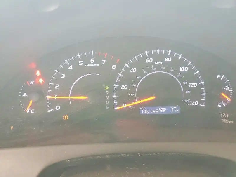 2011 TOYOTA CAMRY LE  