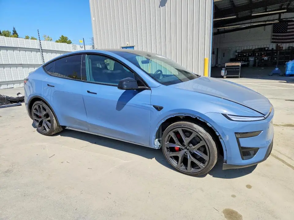 2026 TESLA MODEL Y   