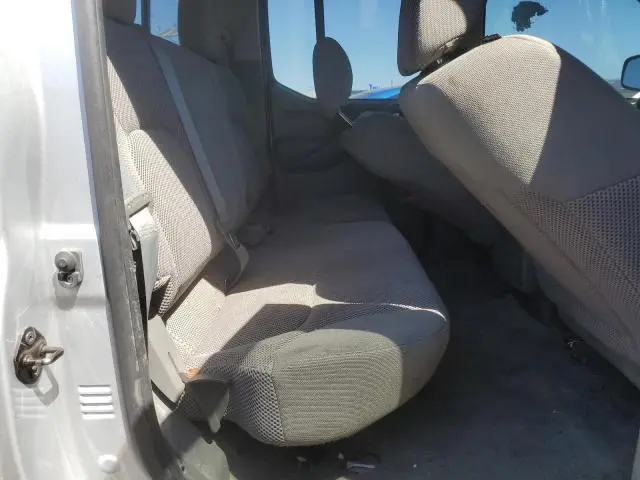 2015 NISSAN FRONTIER S  