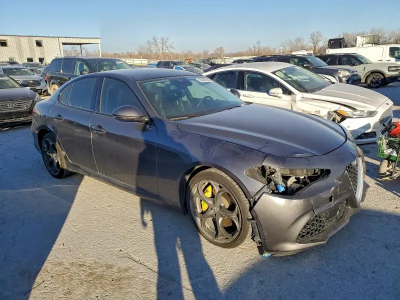 2018 ALFA ROMEO GIULIA TI Q4  