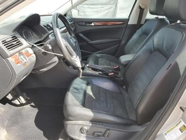 2013 VOLKSWAGEN PASSAT SEL  