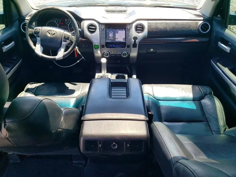 2015 TOYOTA TUNDRA CREWMAX LIMITED  