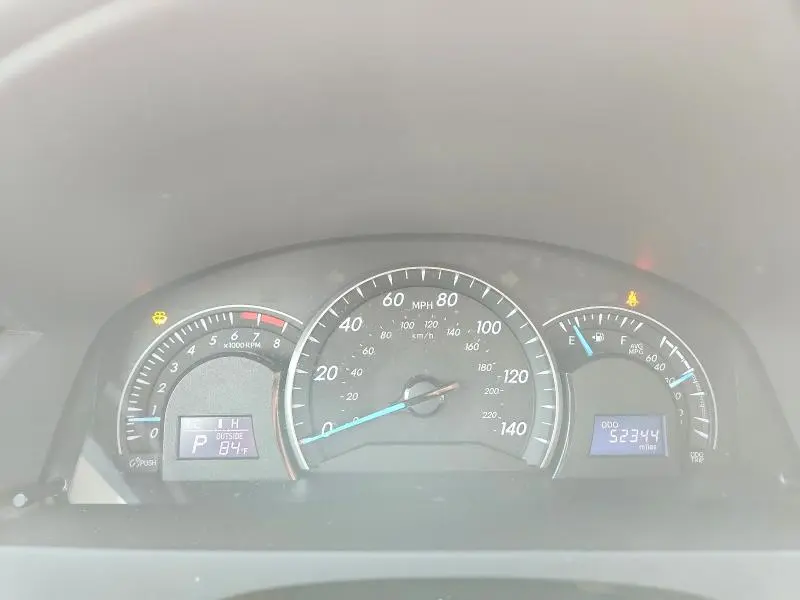 2014 TOYOTA CAMRY LE  
