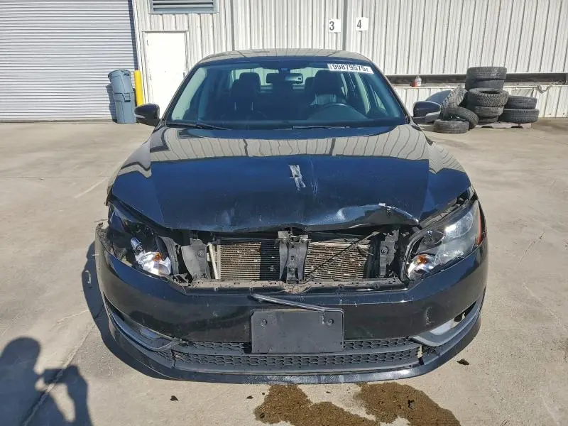 2013 VOLKSWAGEN PASSAT SEL  