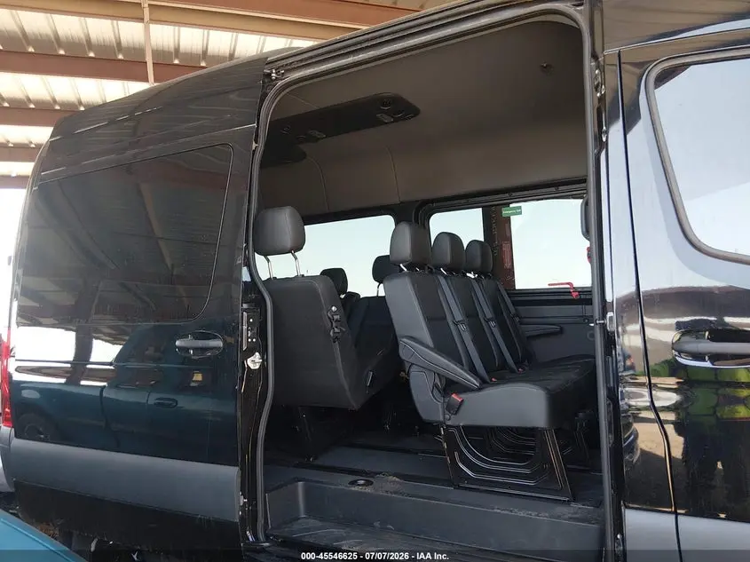 2025 MERCEDES-BENZ SPRINTER 2500 STANDARD ROOF 4-CYL DIESEL HO