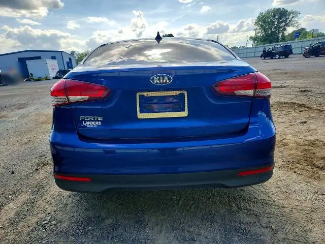 2018 KIA FORTE LX  