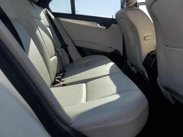 2012 MERCEDES-BENZ C 250