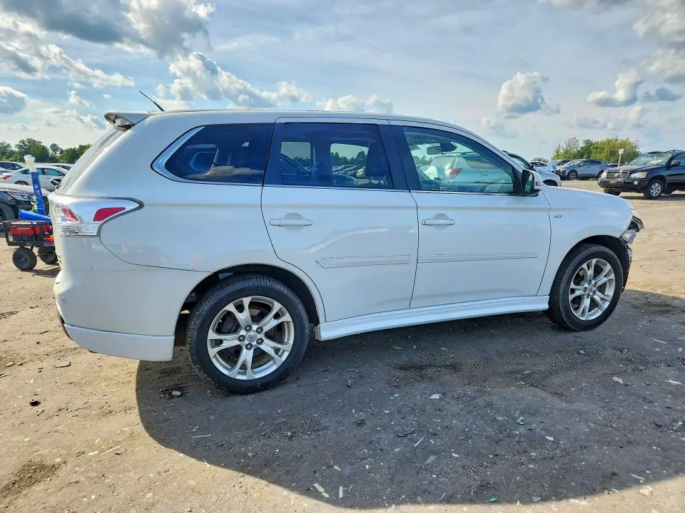 2014 MITSUBISHI OUTLANDER GT  