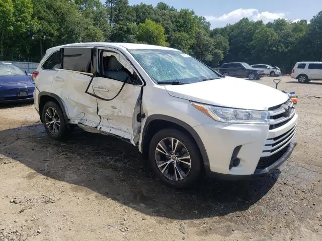2018 TOYOTA HIGHLANDER LE  