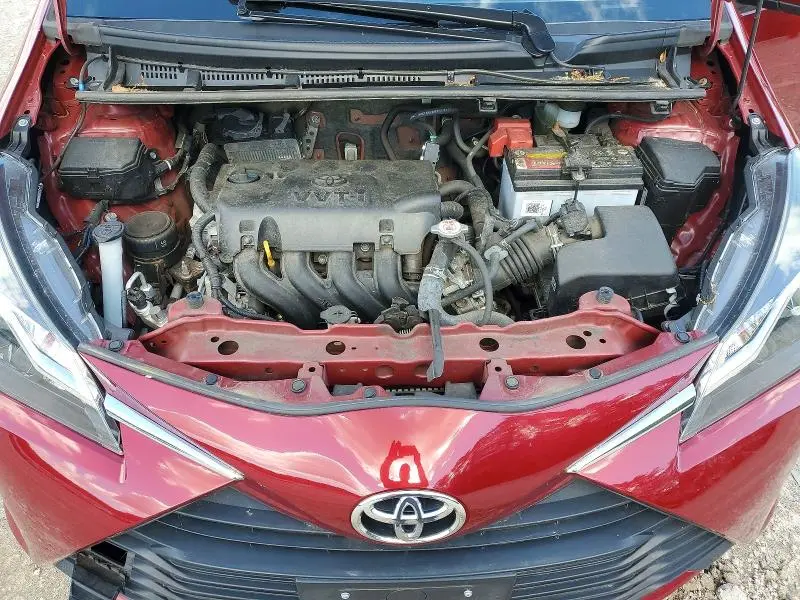 2018 TOYOTA YARIS 5-DOOR LE  