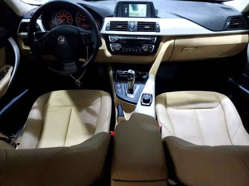 2018 BMW 320 XI  