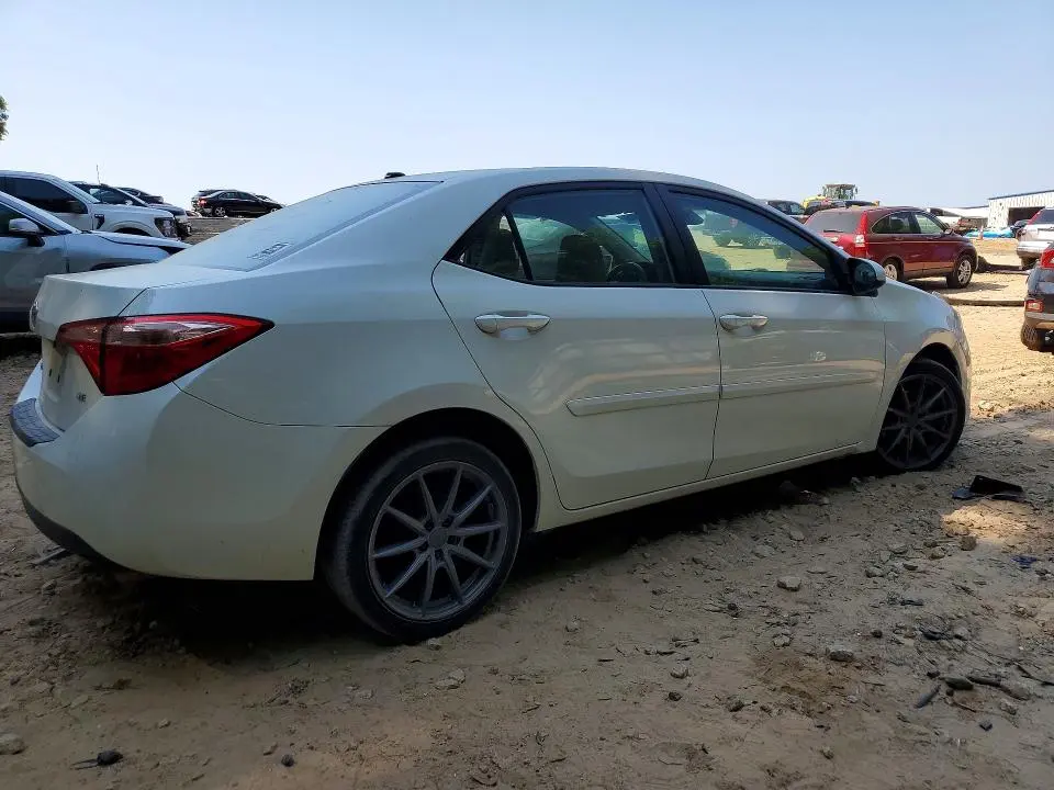 2017 TOYOTA COROLLA LE  