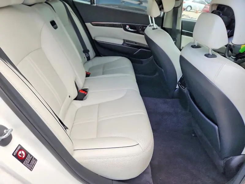 2015 KIA K900 LUXURY  