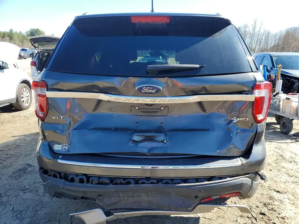 2018 FORD EXPLORER XLT  