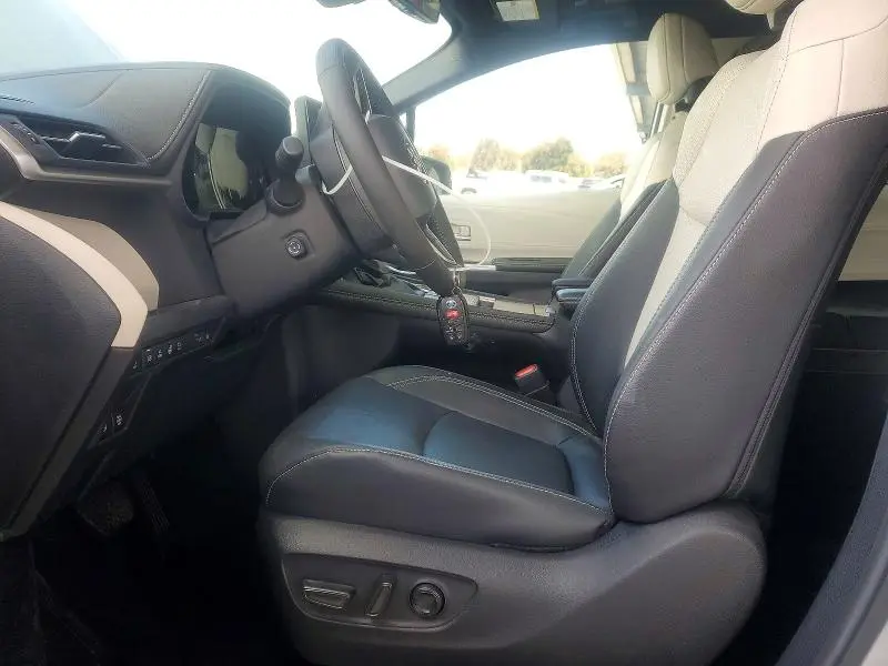 2025 TOYOTA SIENNA PLATINUM 7-PASSENGER  